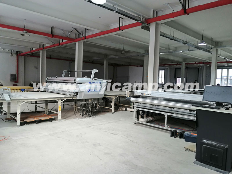 全自動(dòng)裁布機(jī)