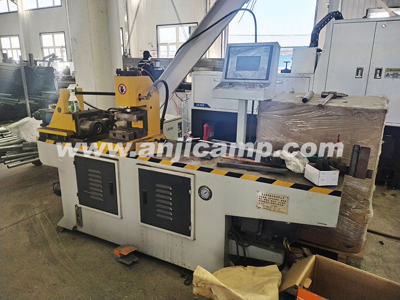 自動(dòng)縮管機(jī)